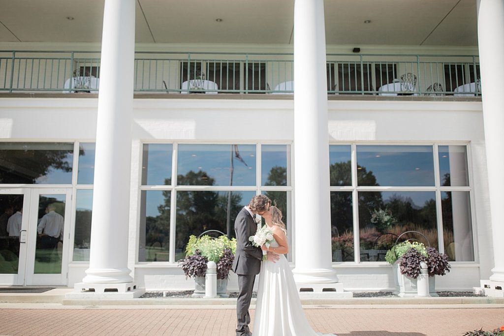 bride and groom at a fairlawn country club wedding