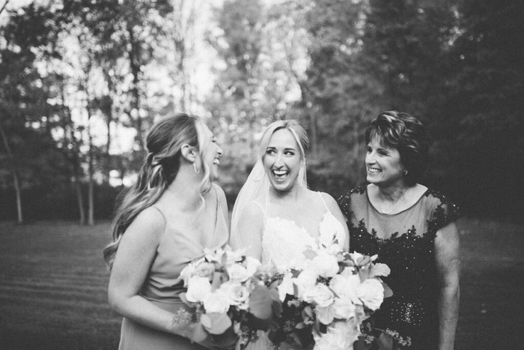 Akron, Ohio Wedding Candid Photography